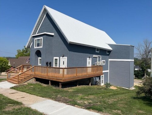 New Renovated, Large One Bedroom