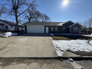 Exterior - Anglers Lodge 3 (Webster)