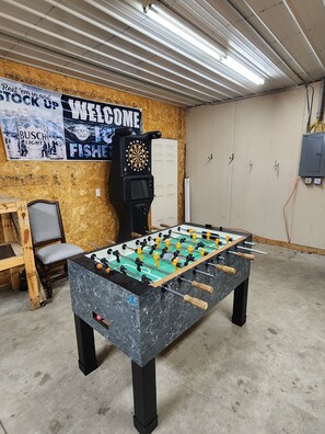 Game room - Anglers Lodge 3 (Webster)
