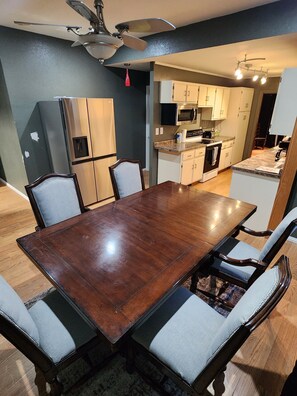 Dining - Anglers Lodge 3 (Webster)