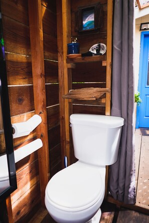 淋浴設備、風筒、提供毛巾、番梘