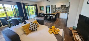 1 chambre, bureau, fer et planche à repasser, Wi-Fi gratuit