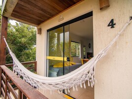 Premium Apartment, Kitchenette, City View | Property grounds