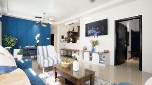 Smart TV - Ochi Rios -3BR,Pool,Tennis,Basketball,Gym,Playground-5min to Beach (Ocho Rios)