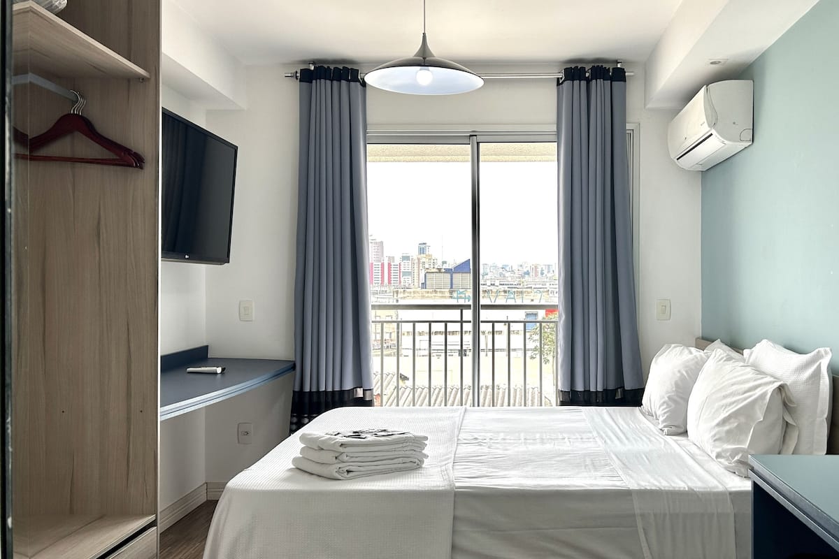 Decoración personalizada, muebles diferentes y wifi gratis