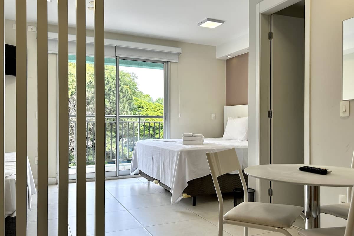 Decoración personalizada, muebles diferentes y wifi gratis