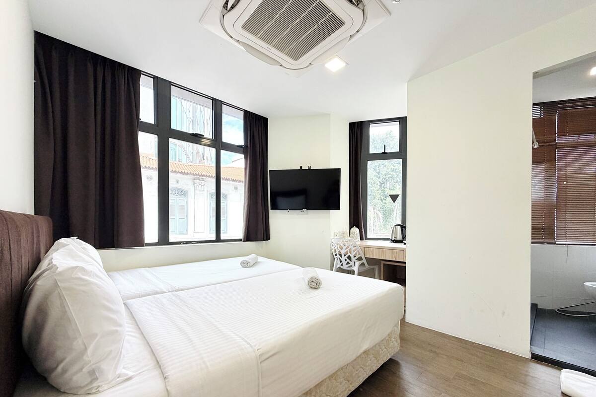 Comfy Twin Room | Safe på rommet, skrivebord, wi-fi (inkludert) og sengetøy