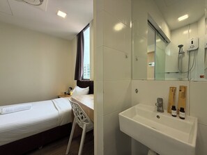 Comfy Single Room | Badezimmer