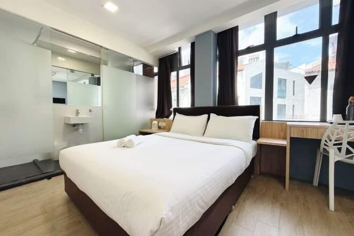 Värdeförvaringsskåp på rummet, skrivbord, gratis wi-fi och sängkläder