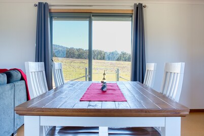 Kangarooby Cottage – A Peaceful Off-grid escape