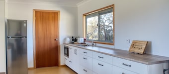 Kangarooby Cottage â A Peaceful Off-grid escape