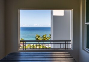 Interior - Beautiful Oceanfront 2 bedroom, 2 bath condo Aguada, PR (Aguada)