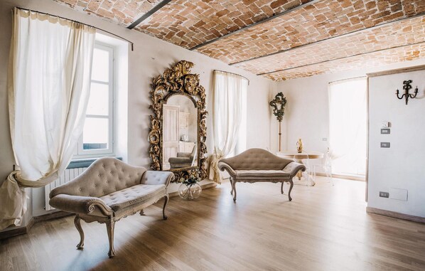 Interior - Nice apartment in Santo Stefano Belbo (Santo Stefano Belbo)