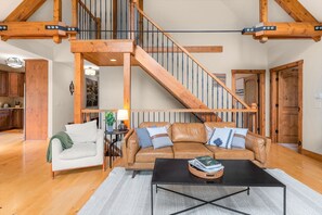 Smart-tv, pejs, bordfodbold, bøger