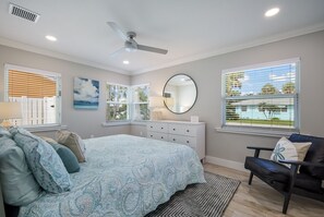 4 bedrooms, iron/ironing board, free WiFi, bed sheets