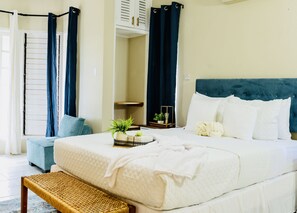 2 bedrooms, iron/ironing board, WiFi, bed sheets - Falcon Oceanview 2br/2ba - Free Airport Transport/Gated Complex w/Security (Montego Bay)