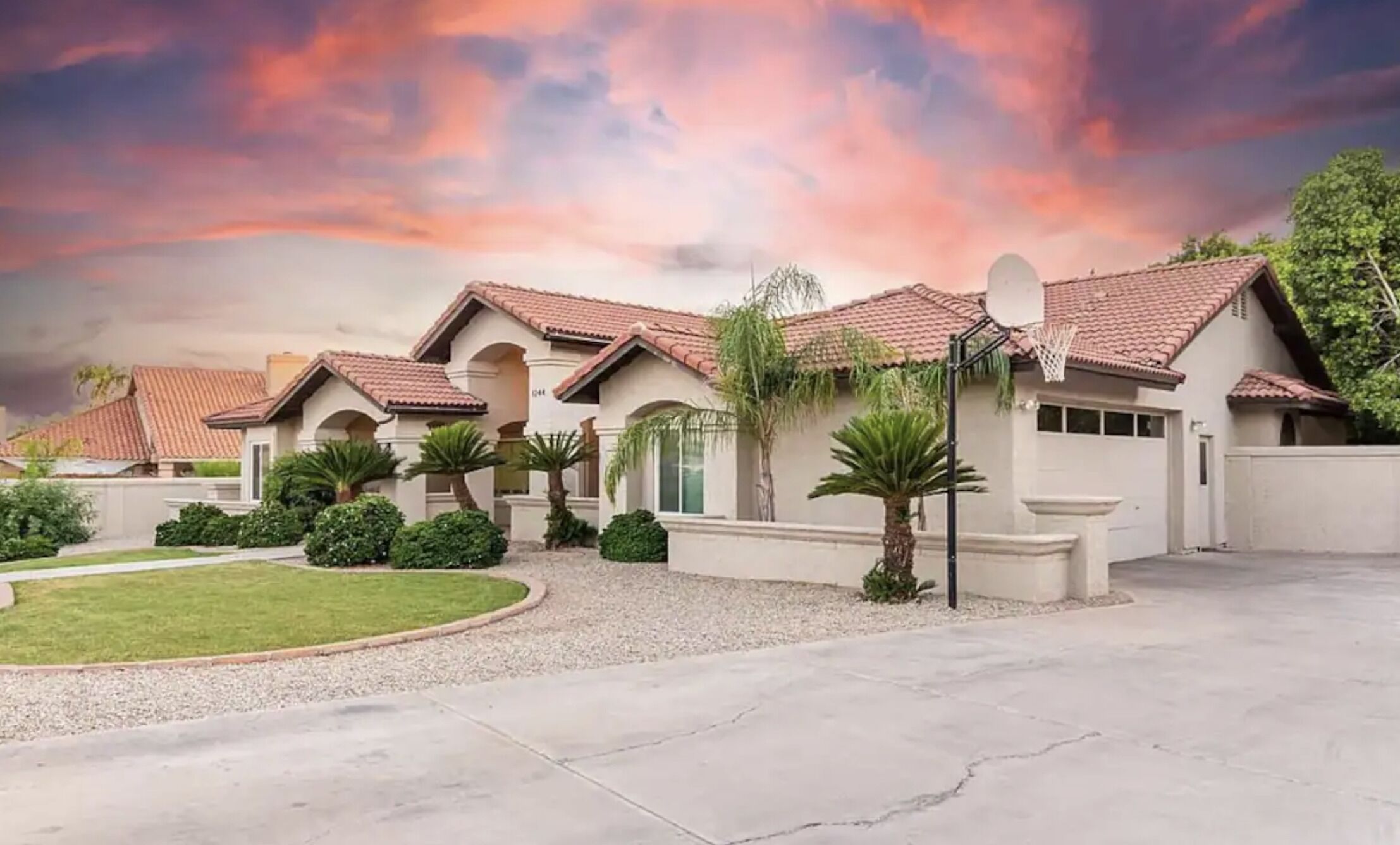 Luxury Dream! 6ba/MiniGolf/Heated Pool/Grill/Game