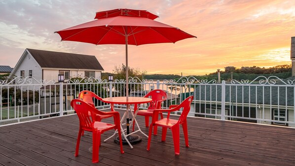 Basic Room, 4 Bedrooms (Private Poolvilla 1F+2F)