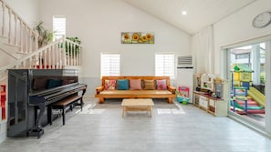 Chambre, 4 chambres (Private Poolvilla 1F+2F) | 4 chambres, Wi-Fi gratuit