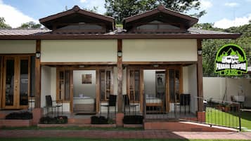 Double Room | Individually decorated, individually furnished, blackout drapes