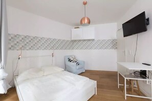 1 室のベッドルーム、アイロン / アイロン台、WiFi、ベッドシーツ