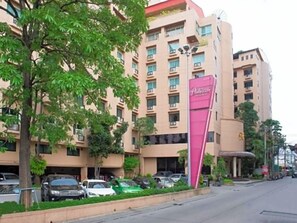 Exterior - The Palazzo Hotel (Bangkok)