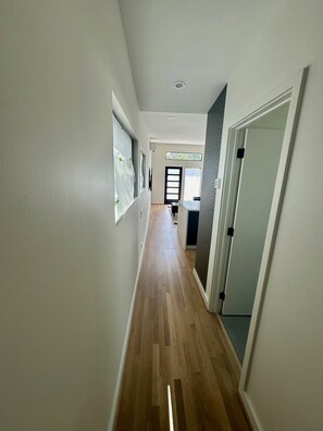 Interior - Downtown Newbuild. Quiet Neighborhood Close To Everything! (Houston)