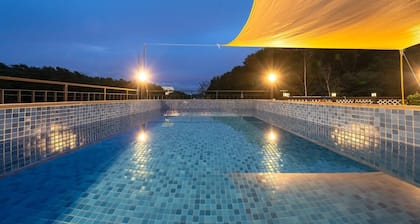 Gangneung Whiten Pension