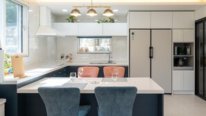 Basic Room, 3 Bedrooms (WhiteN A) | Exterior