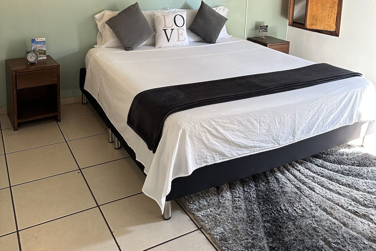 1 habitación, sábanas de algodón egipcio y ropa de cama de alta calidad