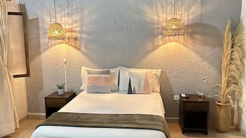 Habitación Confort doble, 1 cama doble, baño privado | 1 dormitorio, sábanas de algodón egipcio, ropa de cama de alta calidad