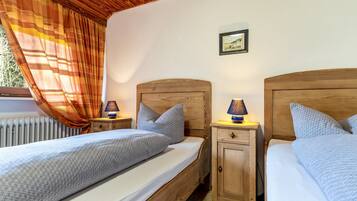 3 Schlafzimmer, Bügeleisen/Bügelbrett, kostenloses WLAN, Bettwäsche