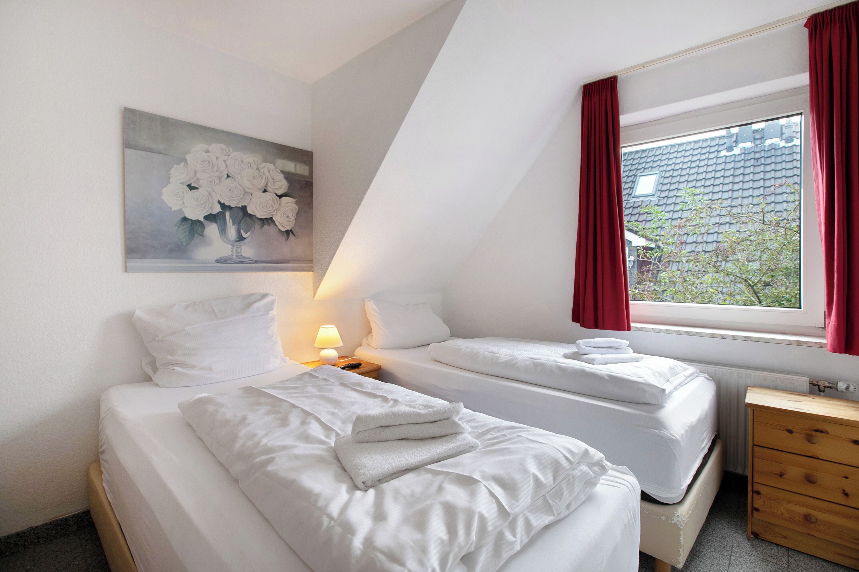 2 slaapkamers, een strijkplank/strijkijzer, gratis wifi, beddengoed