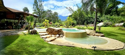 Utopai Stone garden home, Pai.