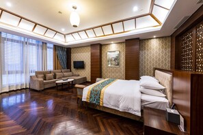 Desk, free WiFi, bed sheets - Shanghai Hongqiao Fondney Garden Hotel (Shanghai)