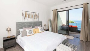 3 bedrooms, iron/ironing board, WiFi, bed sheets - Waterfront 3BR/3BA Condo with Pool – Allure #22 (Grand Harbour)