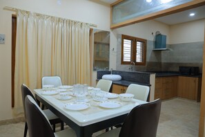 Dineren