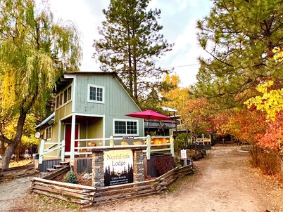 Clean cozy cabin within 1/2 mile of 2 lakes and 100’s of sq miles of wilderness.