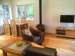 Interior - Haven Hideaway (Jaspers Brush)