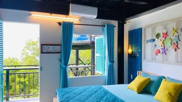 Deluxe Double Room Single Use, Beach View | Free WiFi