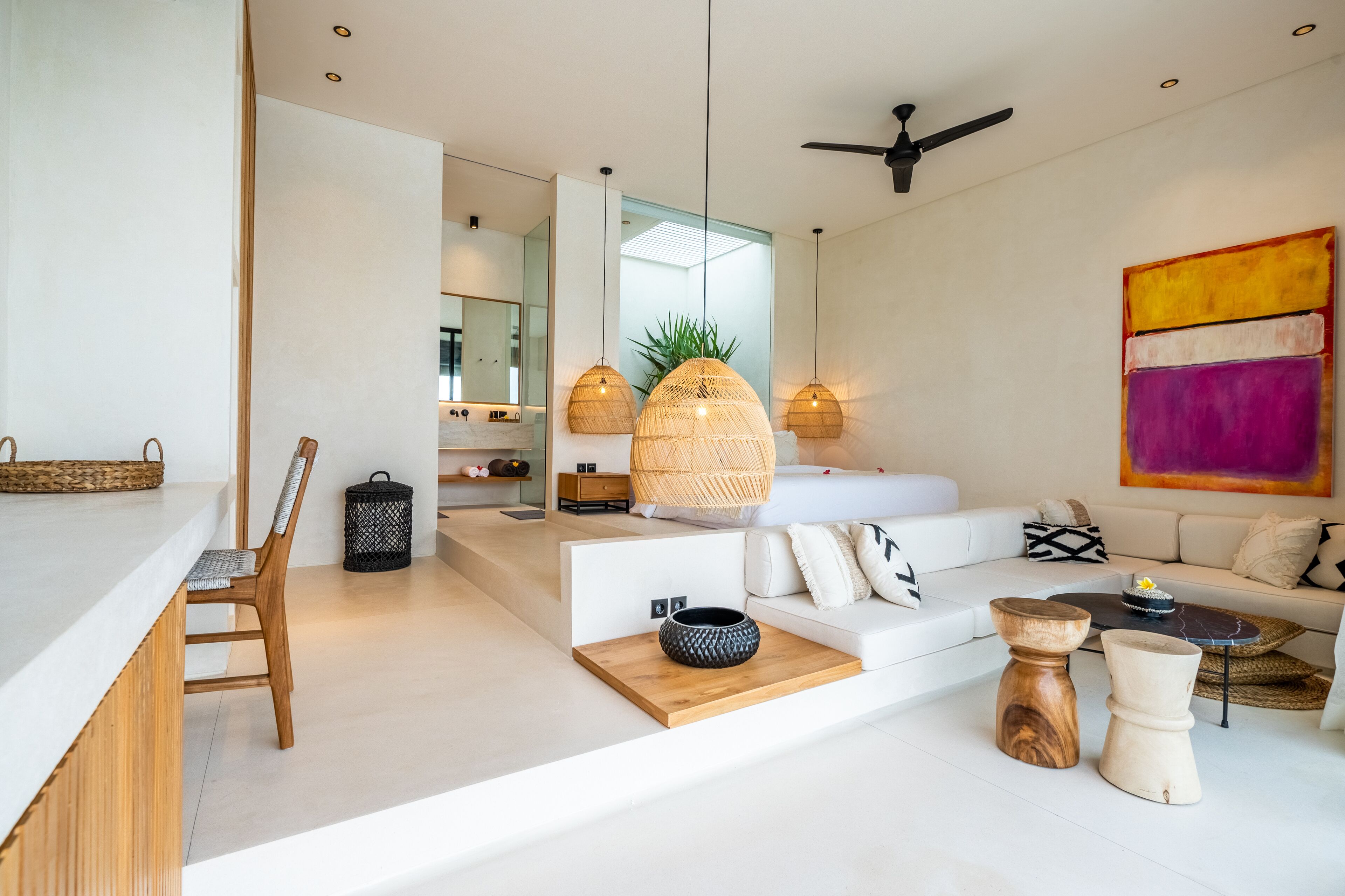 2 habitaciones, caja de seguridad en la habitación y escritorio 