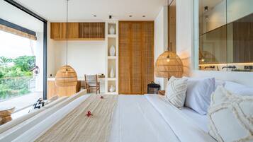 Luxury Villa | 2 bedrooms, in-room safe, desk, blackout drapes