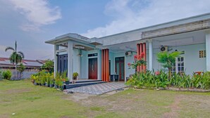 ด้านหน้าที่พัก