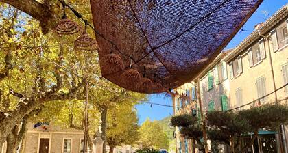 Villa climatisée et piscine chauffée, belle vue