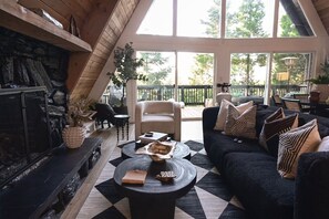 Smart-TV, Kamin, Videospiele, Computerbildschirme