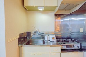 Fridge, microwave, oven, stovetop - Furano Zone Ski Condo (Furano)