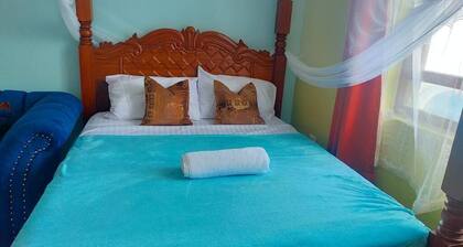 Kick back and relax in this calm, stylish studio.