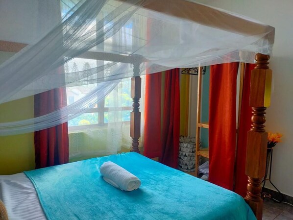 1 bedroom, iron/ironing board, WiFi, bed sheets