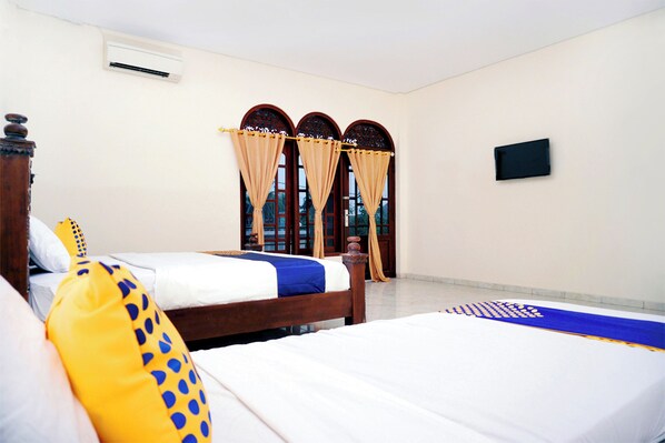 Basic Triple Room | Bed sheets