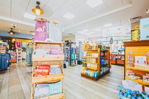 Gift shop - 2 Bedroom Condo Orange Lake Resort - Spacious & Family Friendly West Village! (Orlando)